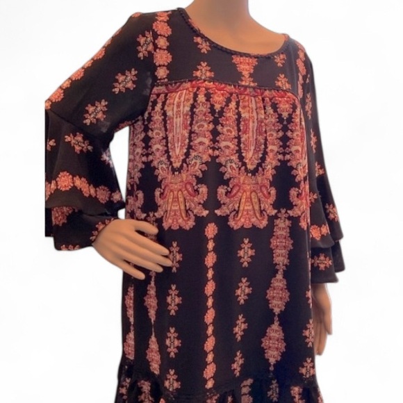 Lux11 Bohemian Red & Black Dress with layered ruffle bell sleeves size 4 - Picture 2 of 13